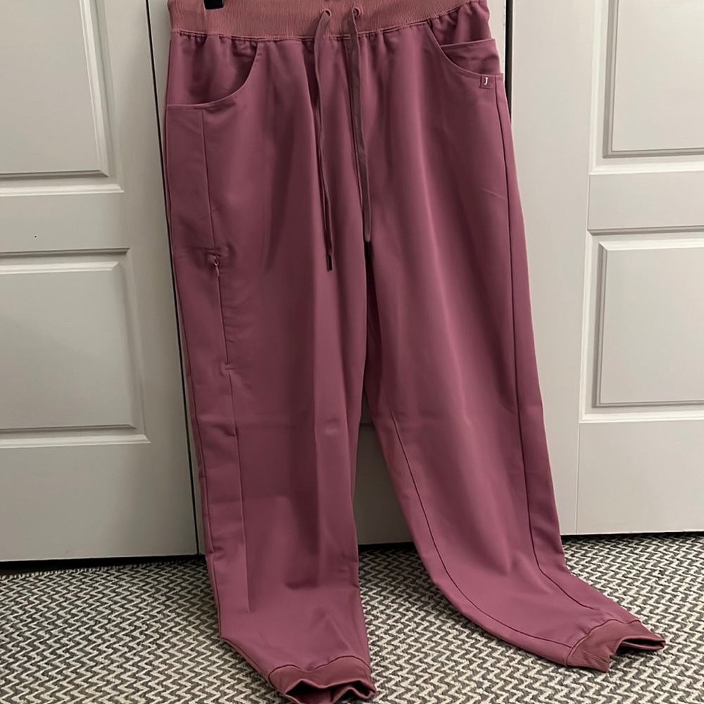Jaanuu large men’s mauve scrub bottoms drawstring joggers
